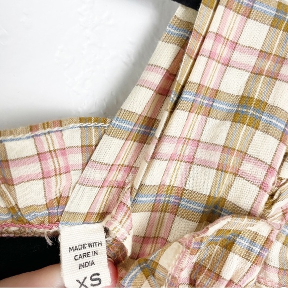 Doen Arbor Smocked Midi Dress in Austen Plaid - Picture 6 of 9